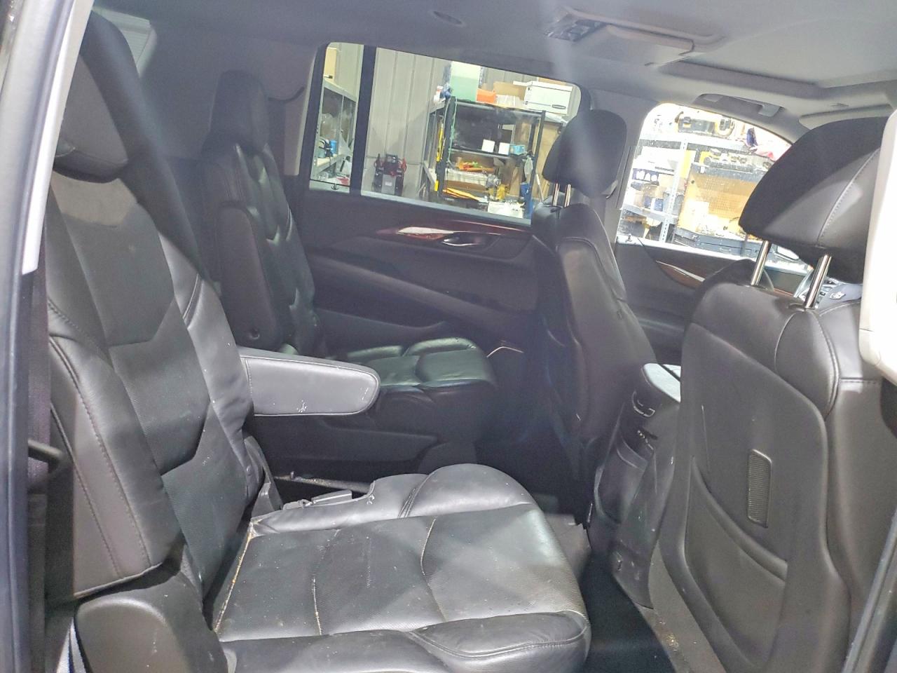 2016 CADILLAC ESCALADE