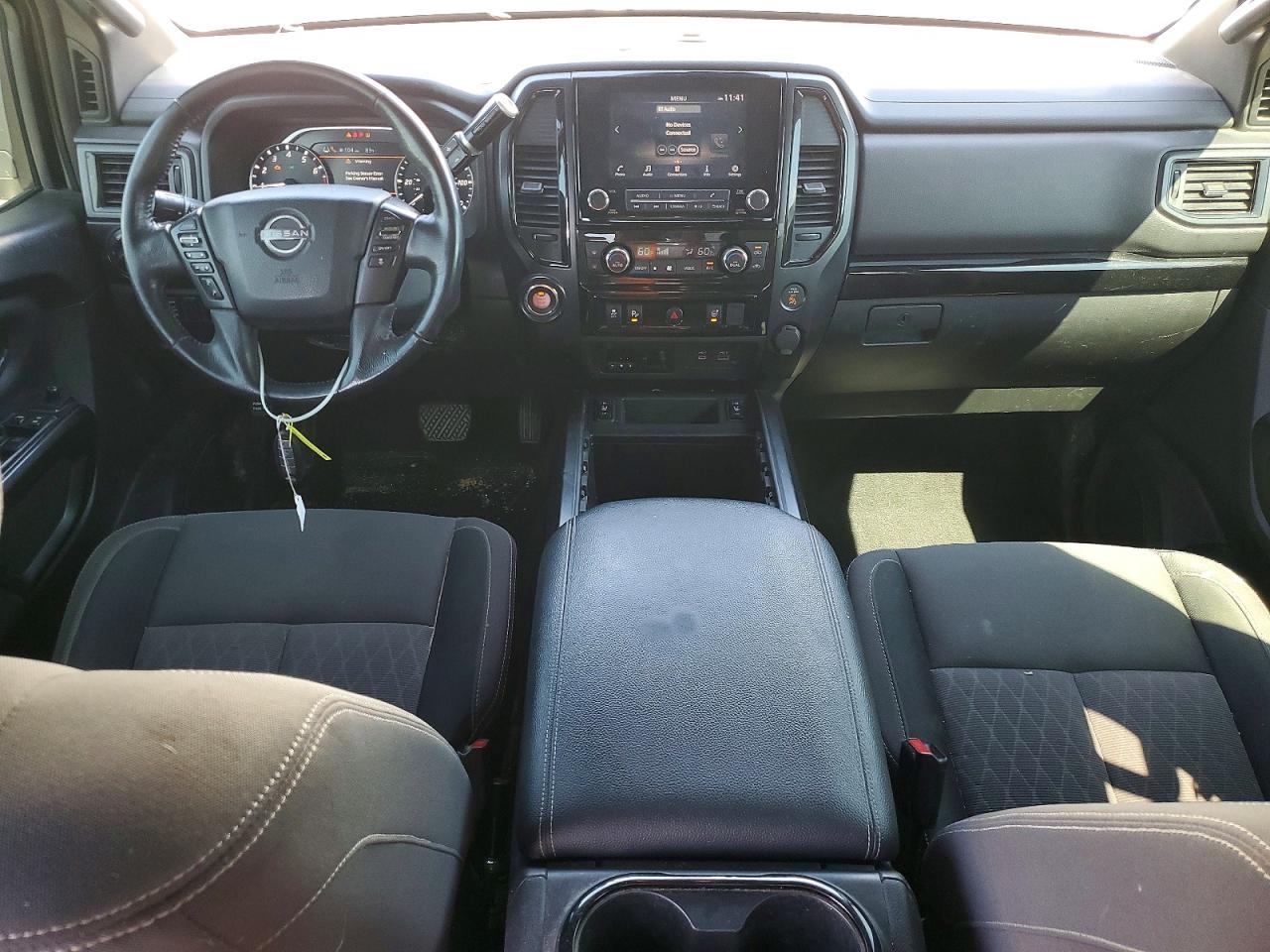 2024 NISSAN TITAN