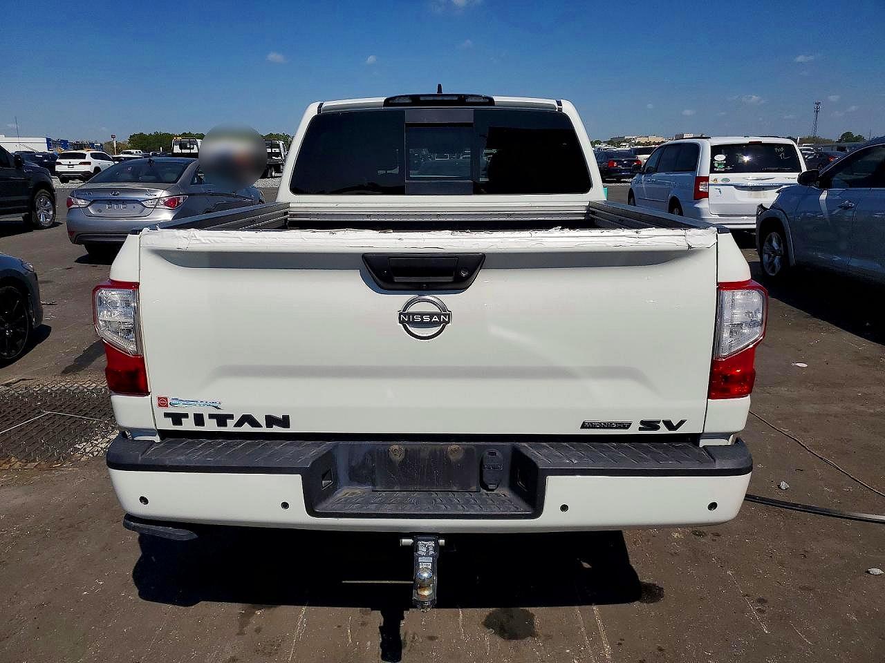 2024 NISSAN TITAN