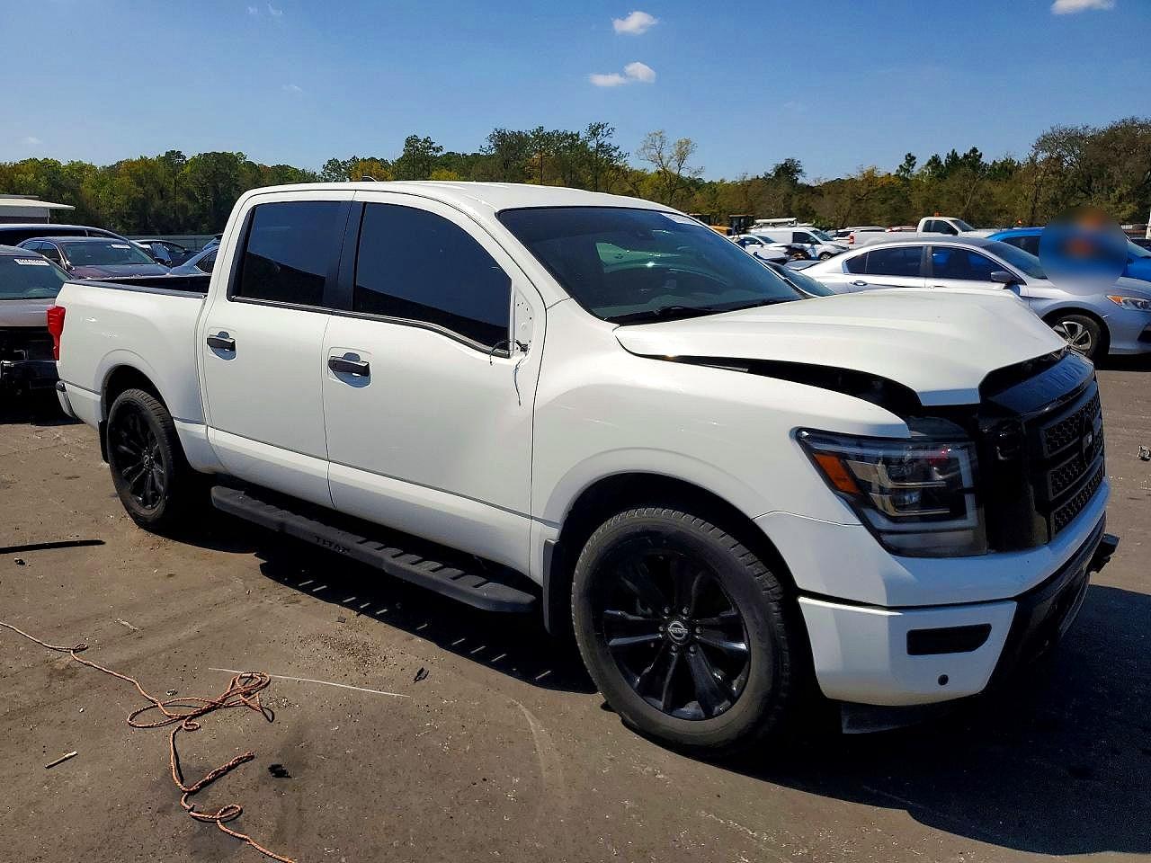 2024 NISSAN TITAN