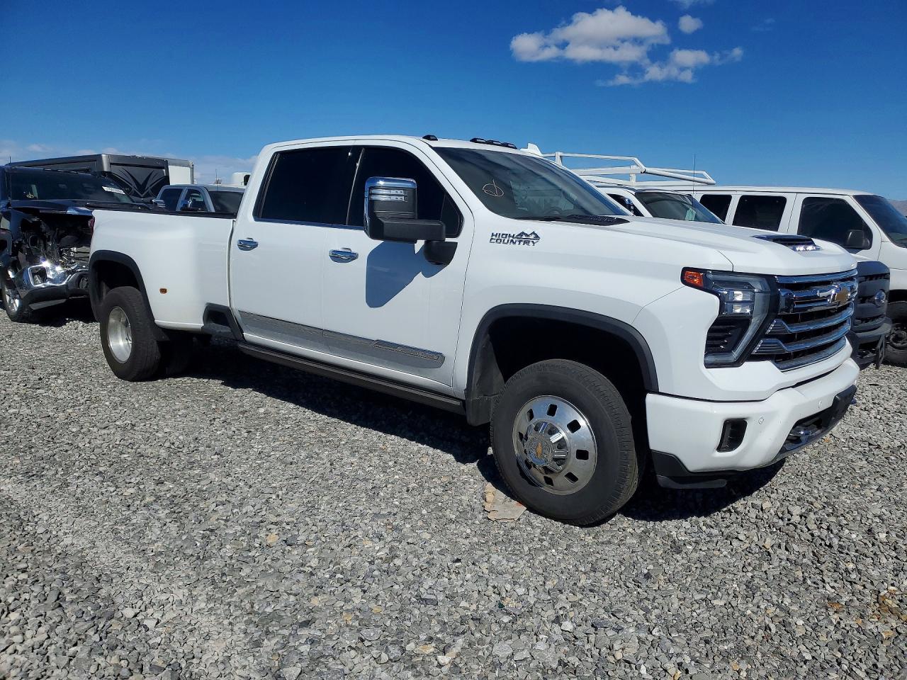 2024 CHEVROLET SILVERADO