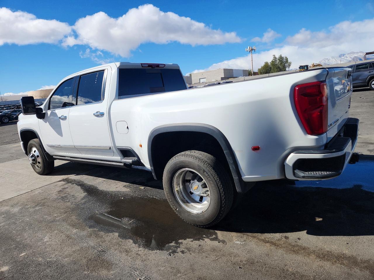 2024 CHEVROLET SILVERADO