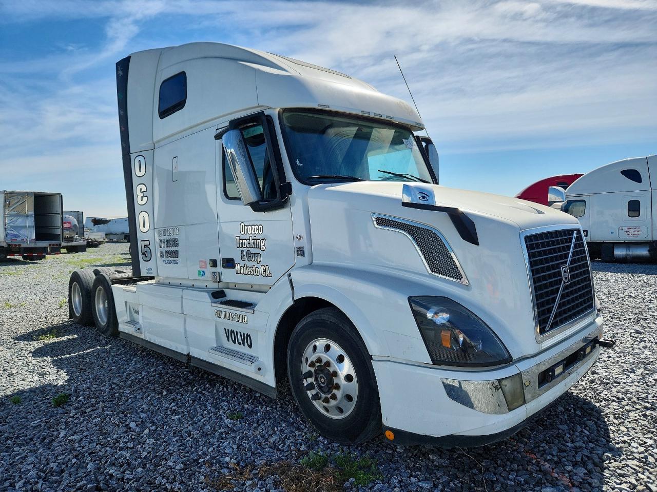 2016 VOLVO VN