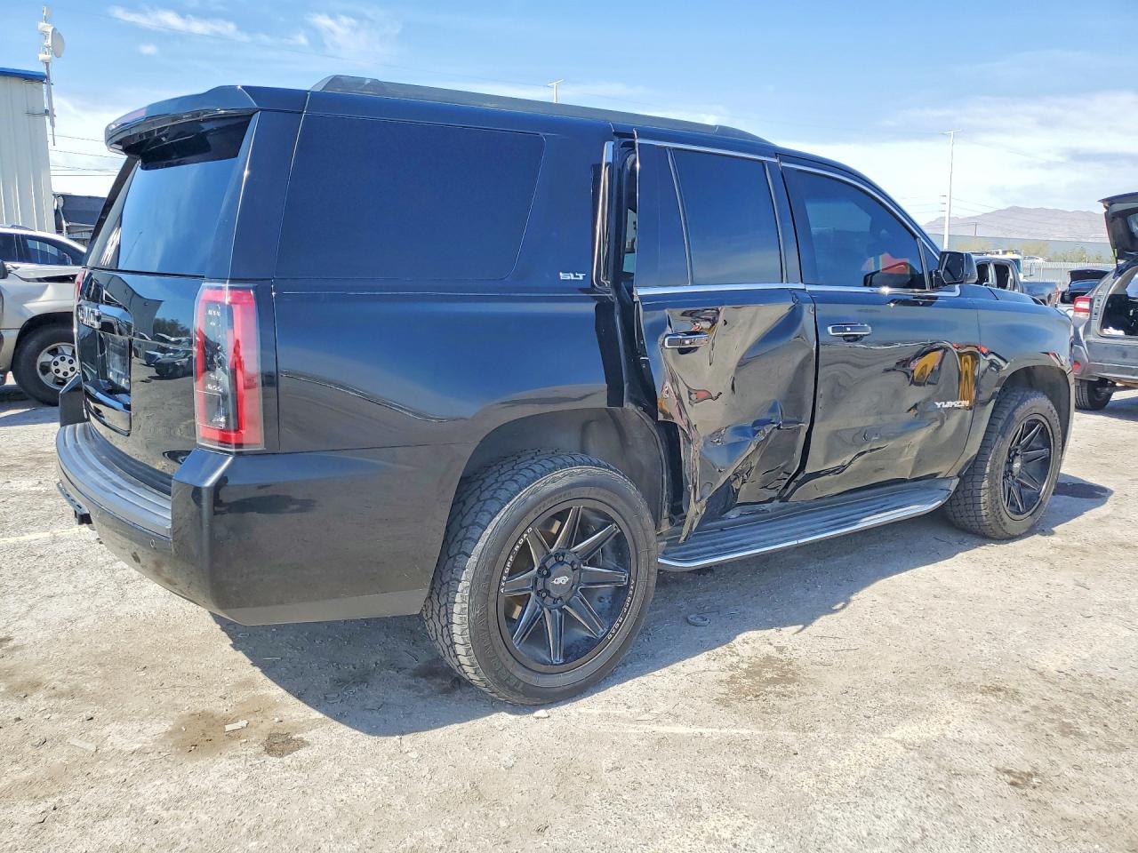 2015 GMC YUKON