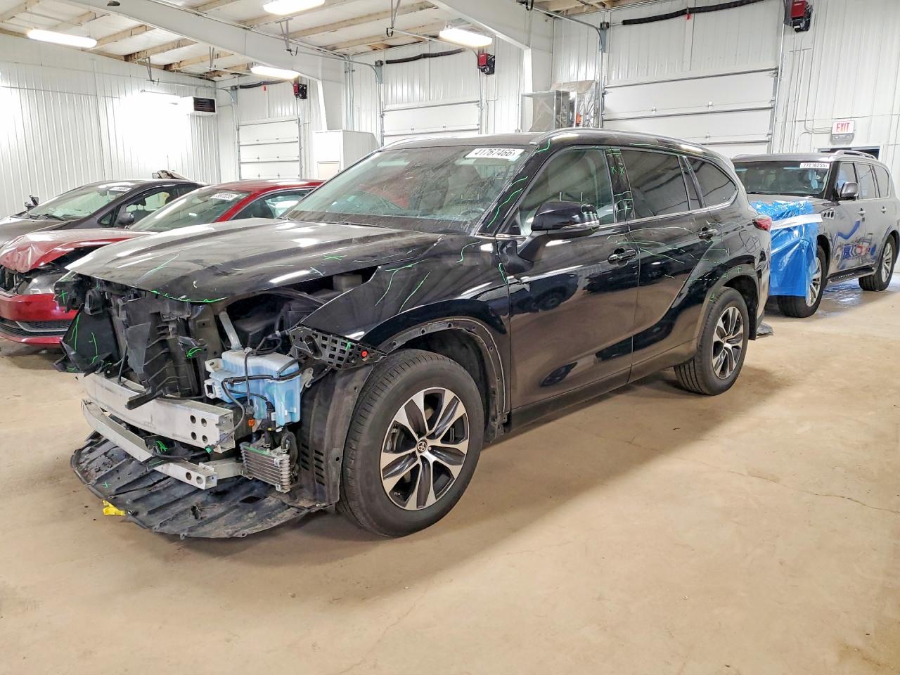 2021 TOYOTA HIGHLANDER
