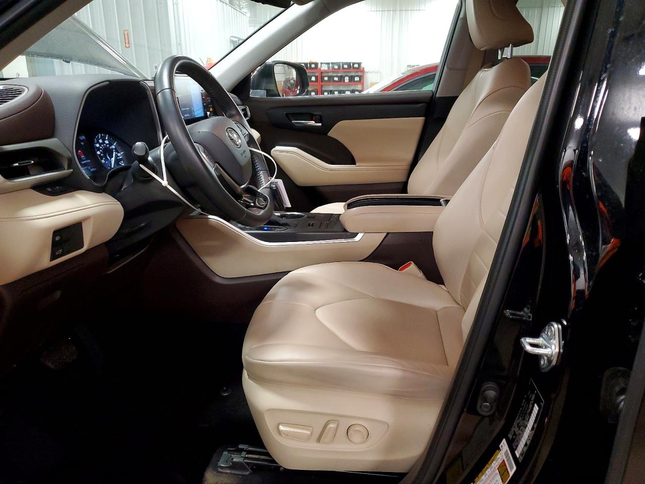 2021 TOYOTA HIGHLANDER