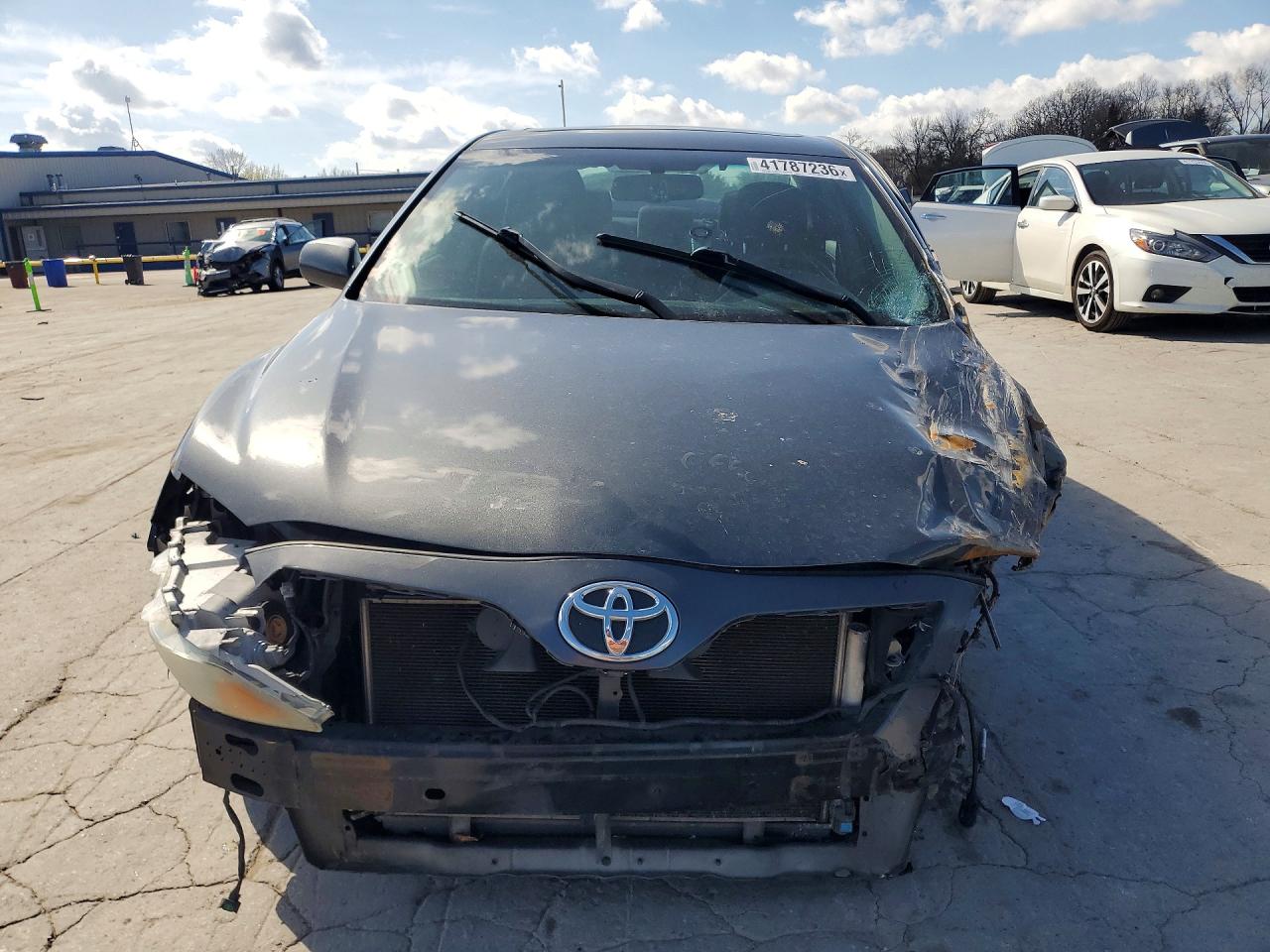 2011 TOYOTA CAMRY