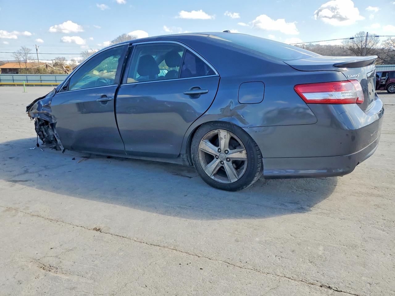 2011 TOYOTA CAMRY