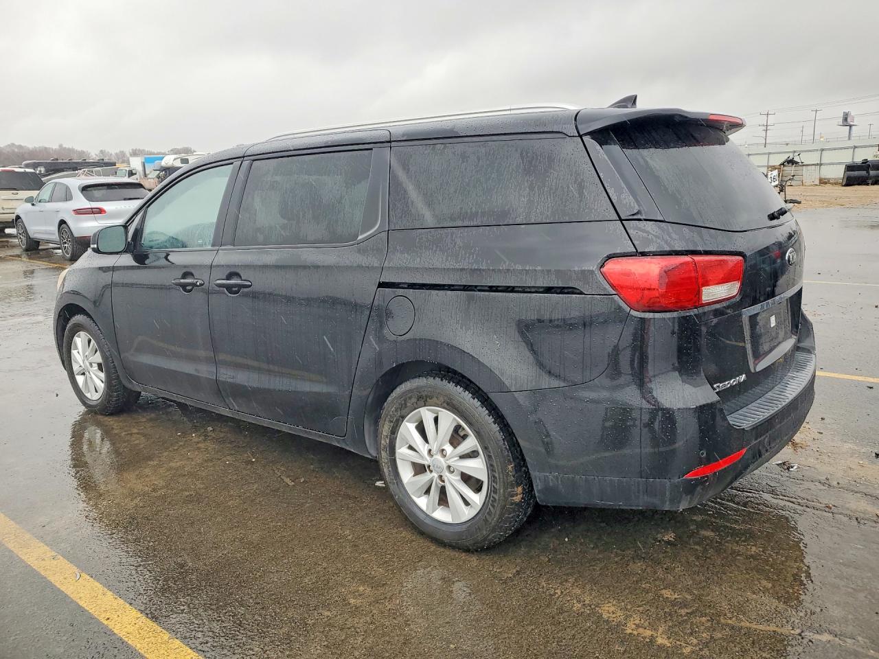 2015 KIA SEDONA