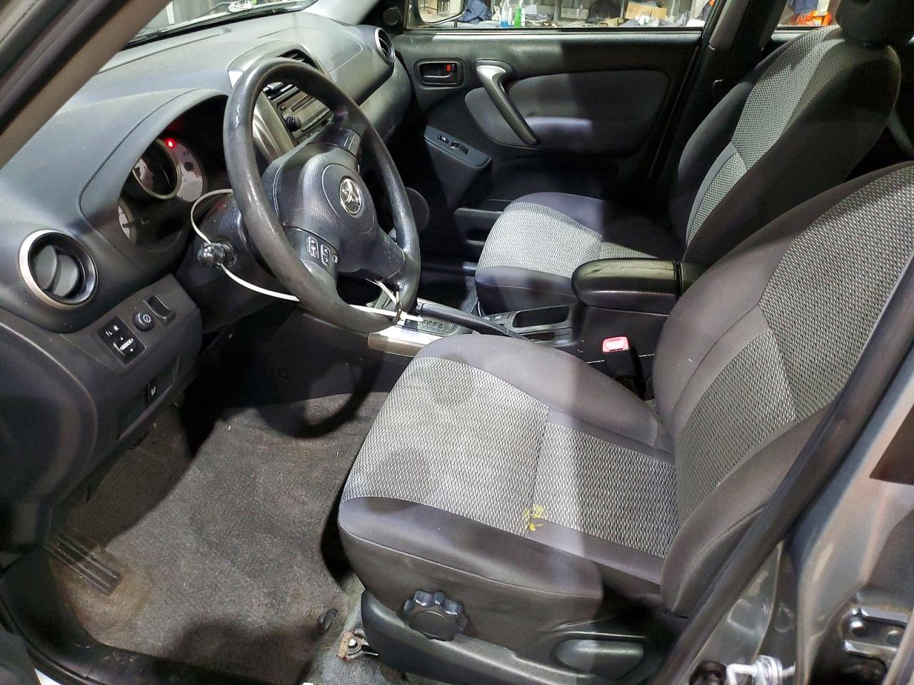 2005 TOYOTA RAV4