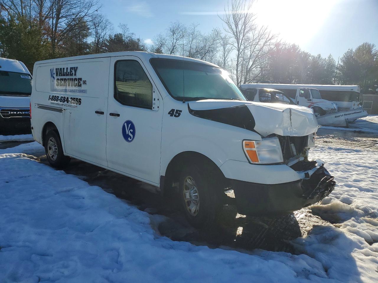 2015 NISSAN NV
