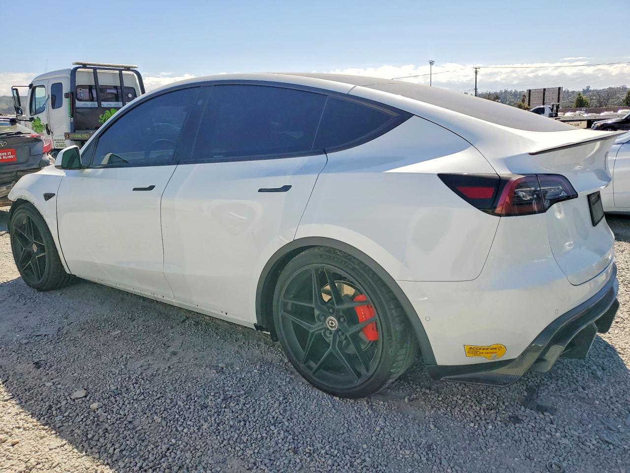 2022 TESLA MODEL Y