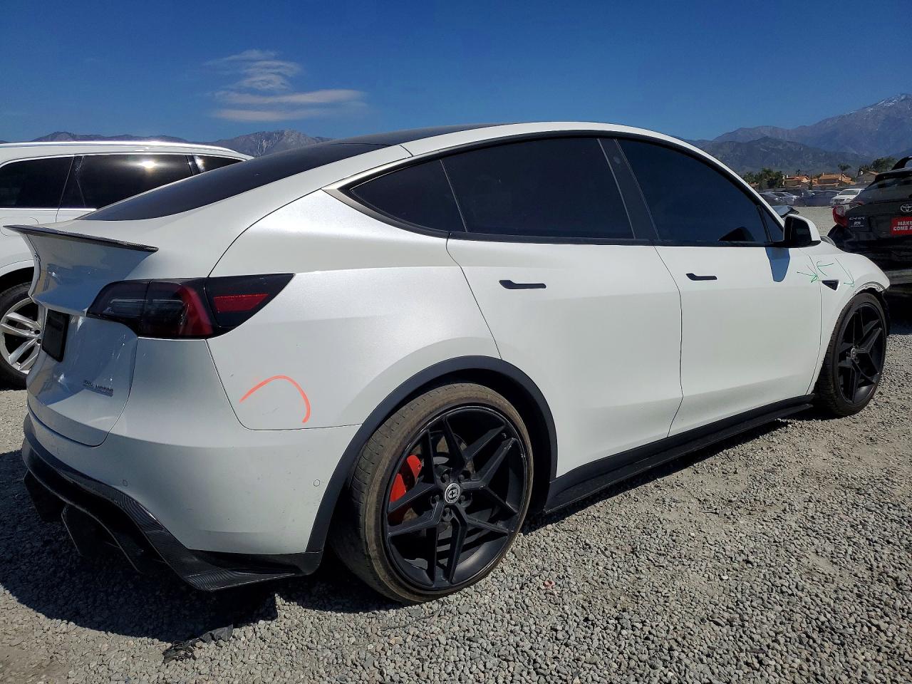 2022 TESLA MODEL Y