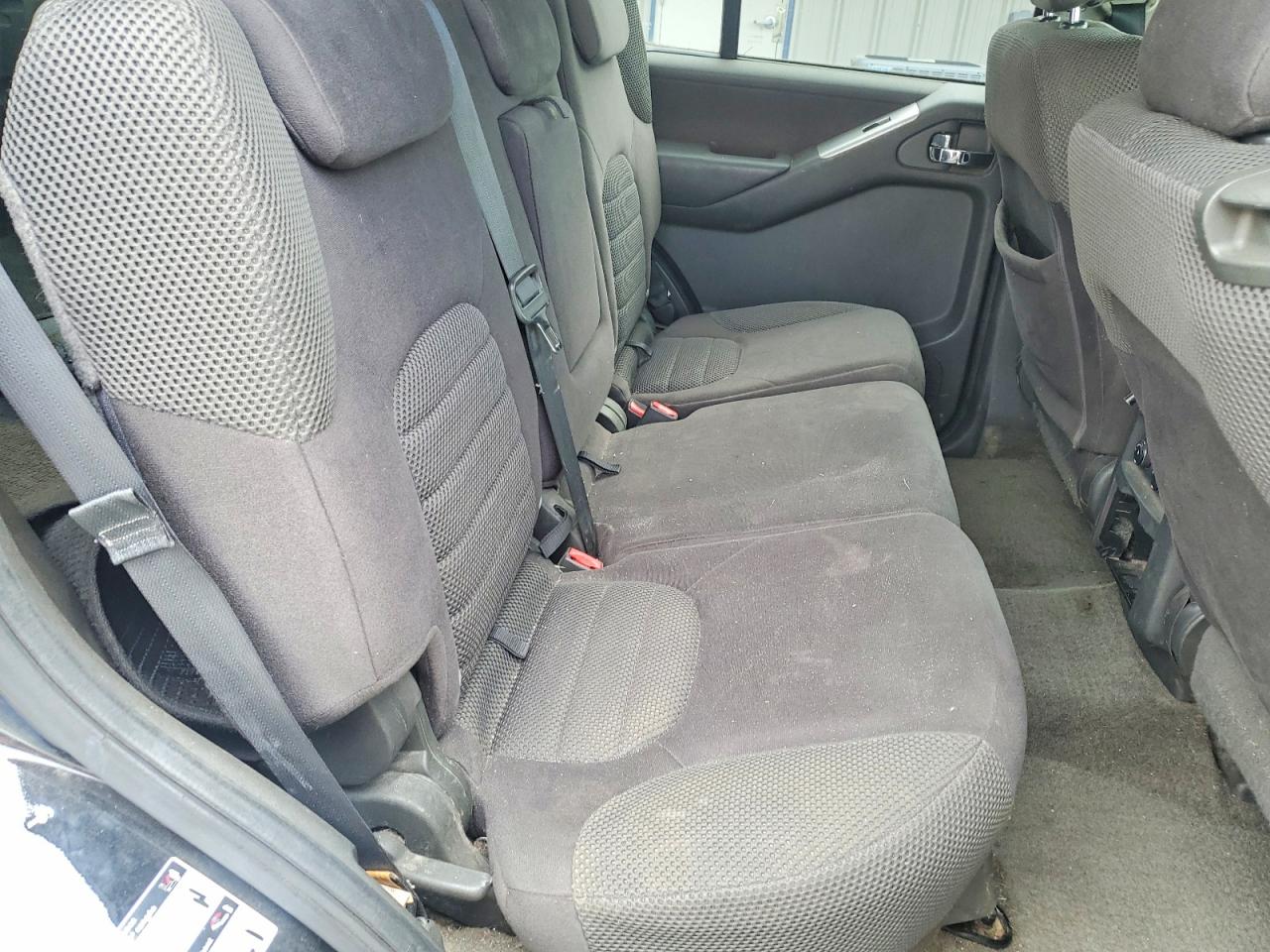 2011 NISSAN PATHFINDER