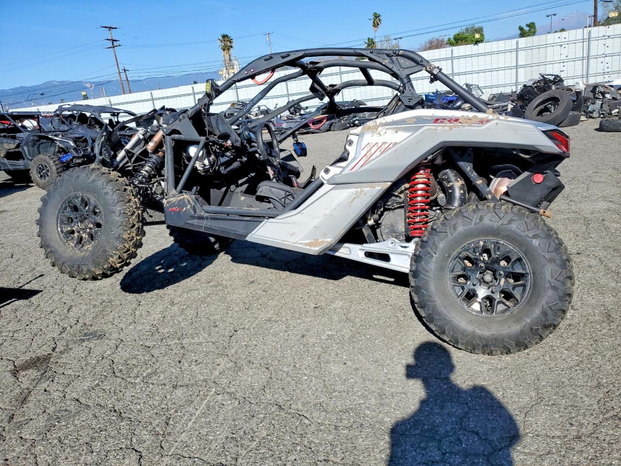 2025 CAN-AM MAVERICK X3
