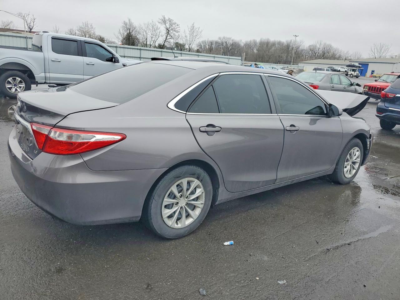 2015 TOYOTA CAMRY