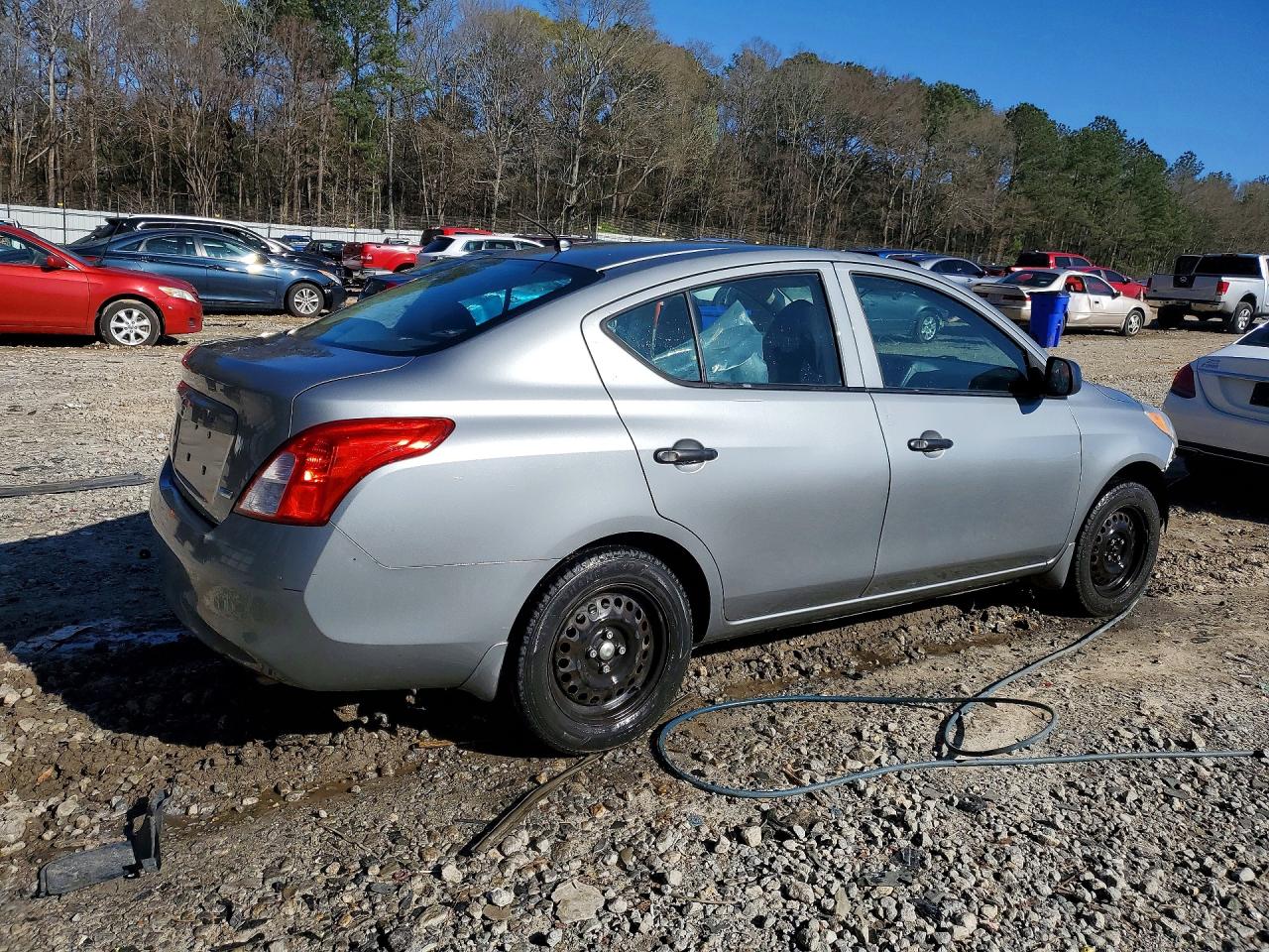 2014 NISSAN VERSA