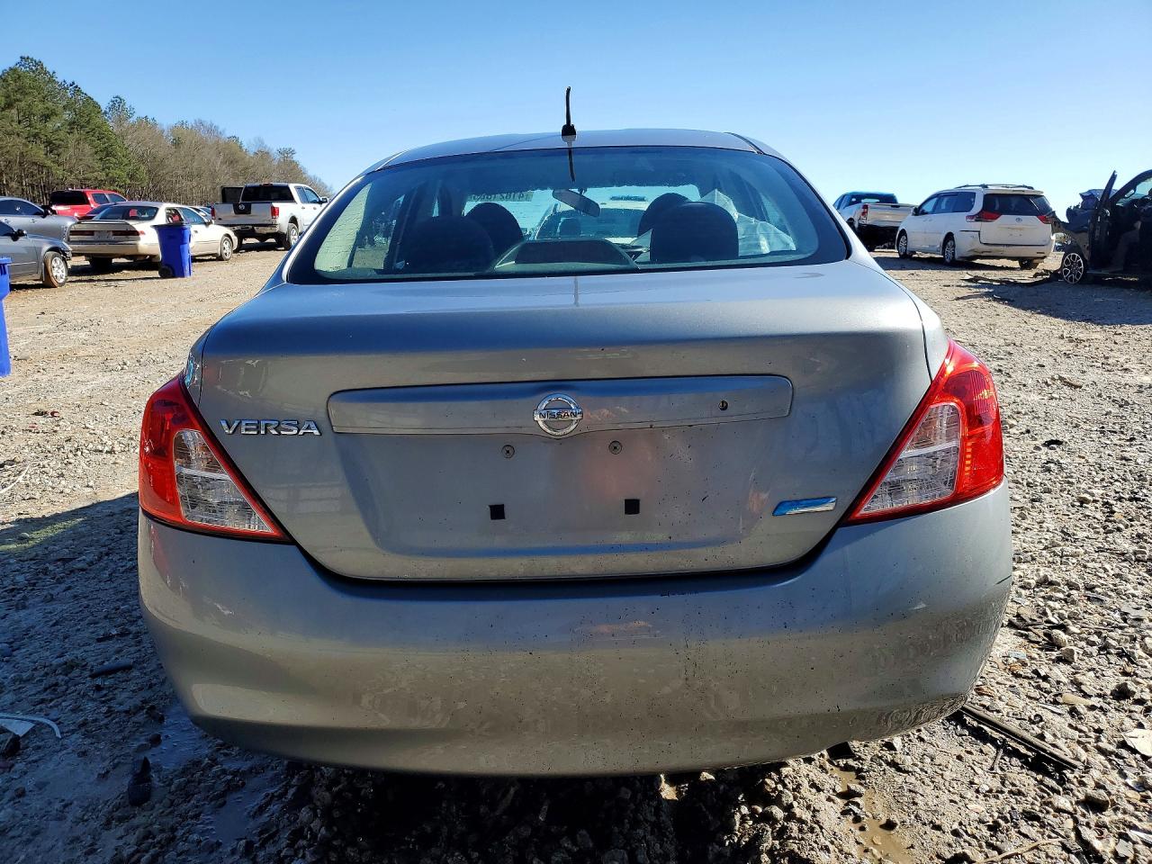 2014 NISSAN VERSA