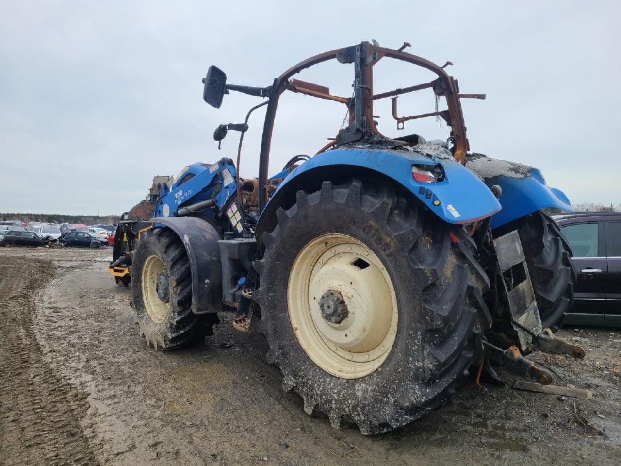 2015 KWHHOLLAND AGRICULTUR