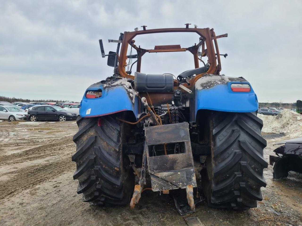 2015 KWHHOLLAND AGRICULTUR