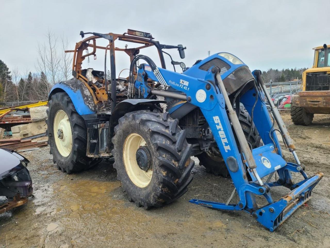 2015 KWHHOLLAND AGRICULTUR