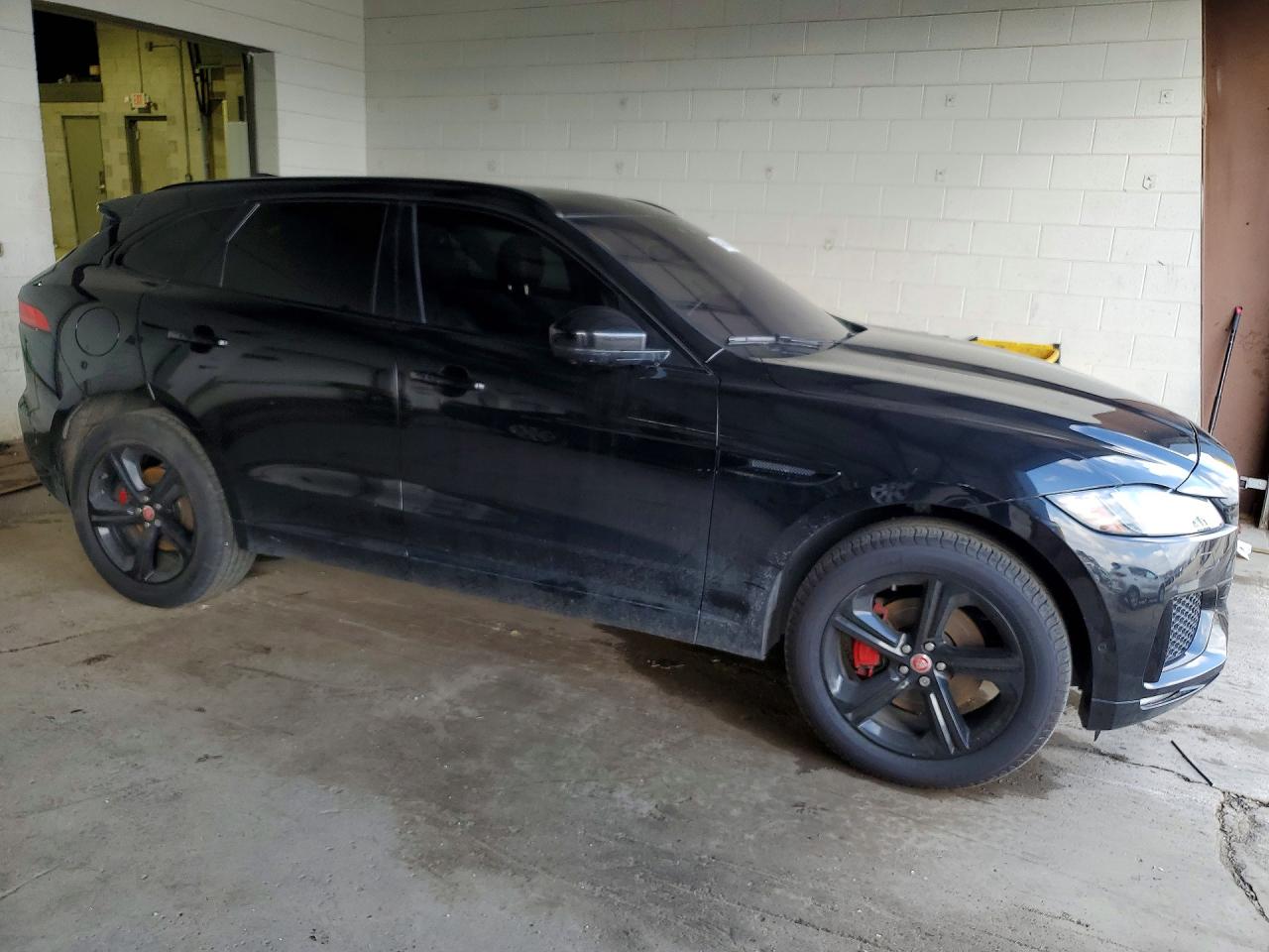 2019 JAGUAR F-PACE