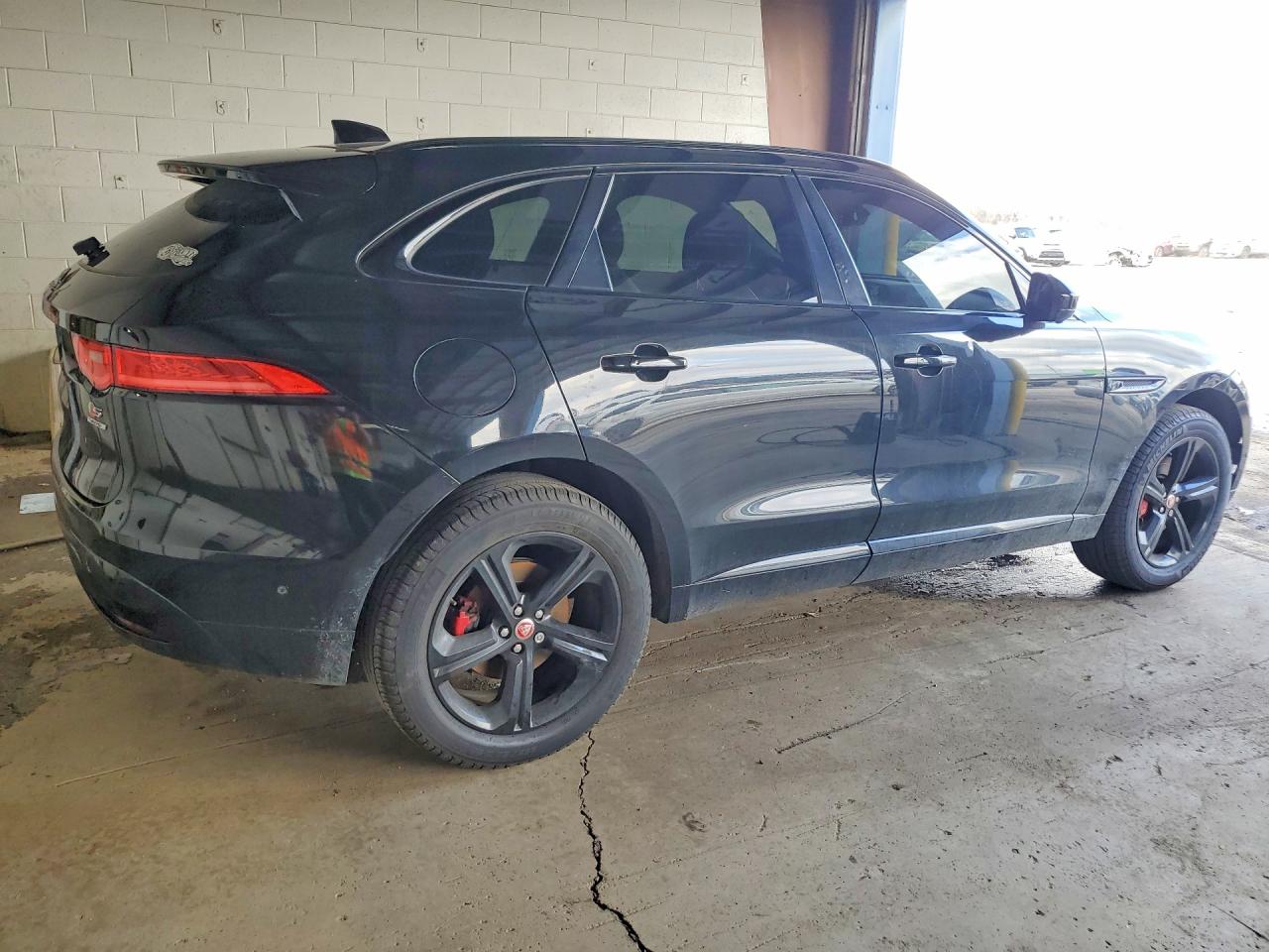 2019 JAGUAR F-PACE