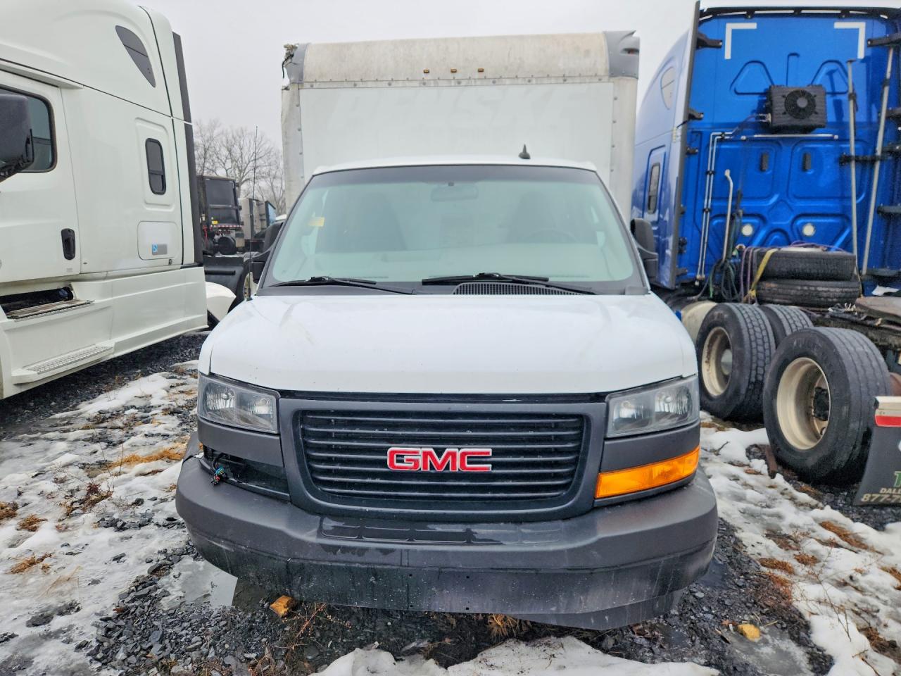 2022 GMC SAVANA