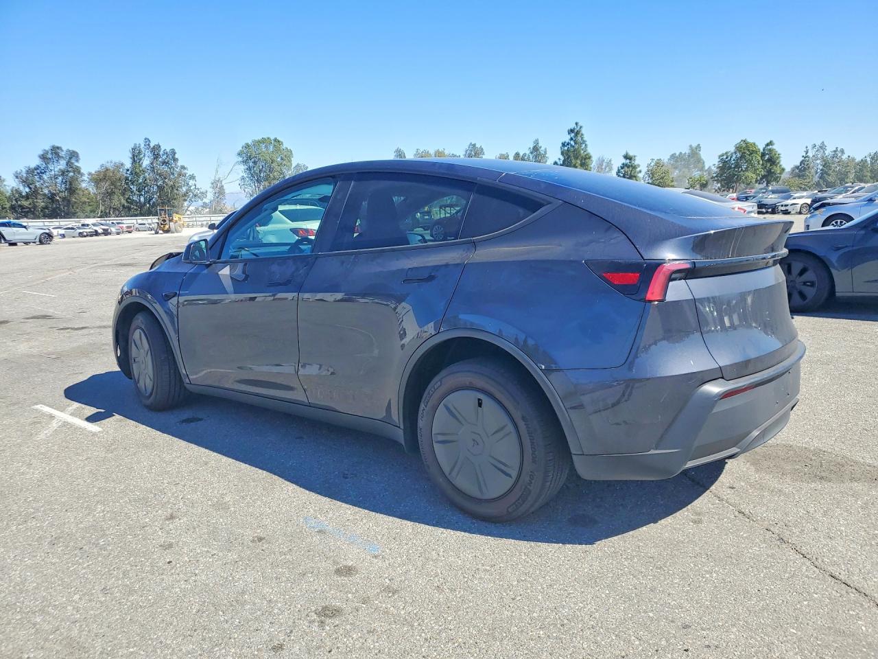 2026 TESLA MODEL Y