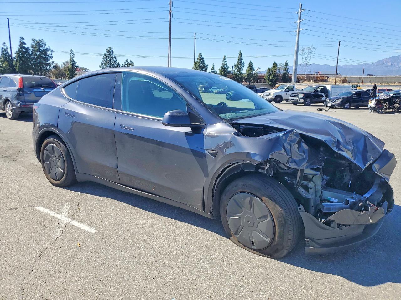 2026 TESLA MODEL Y