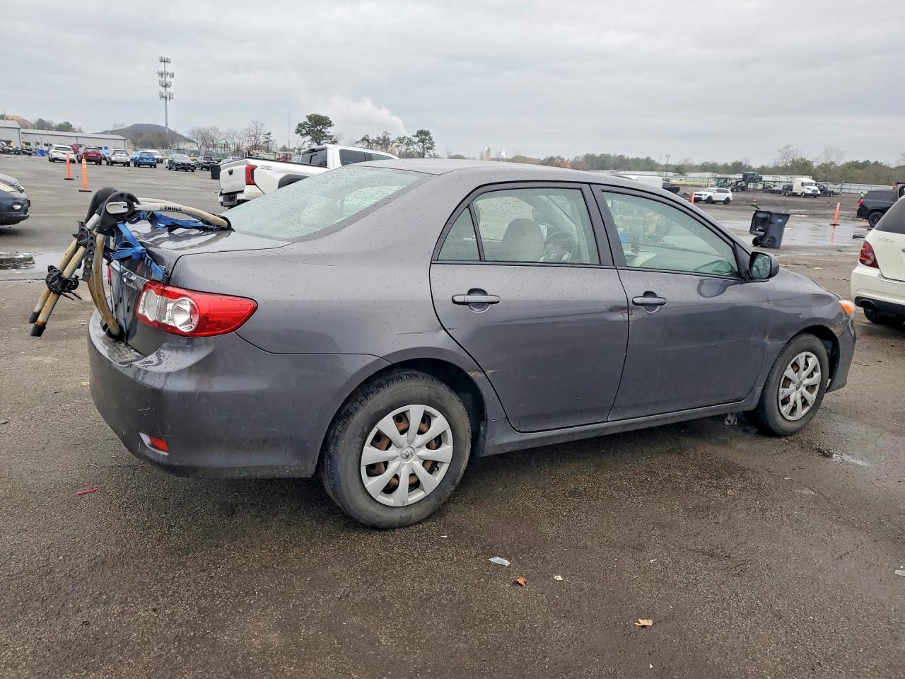2011 TOYOTA COROLLA