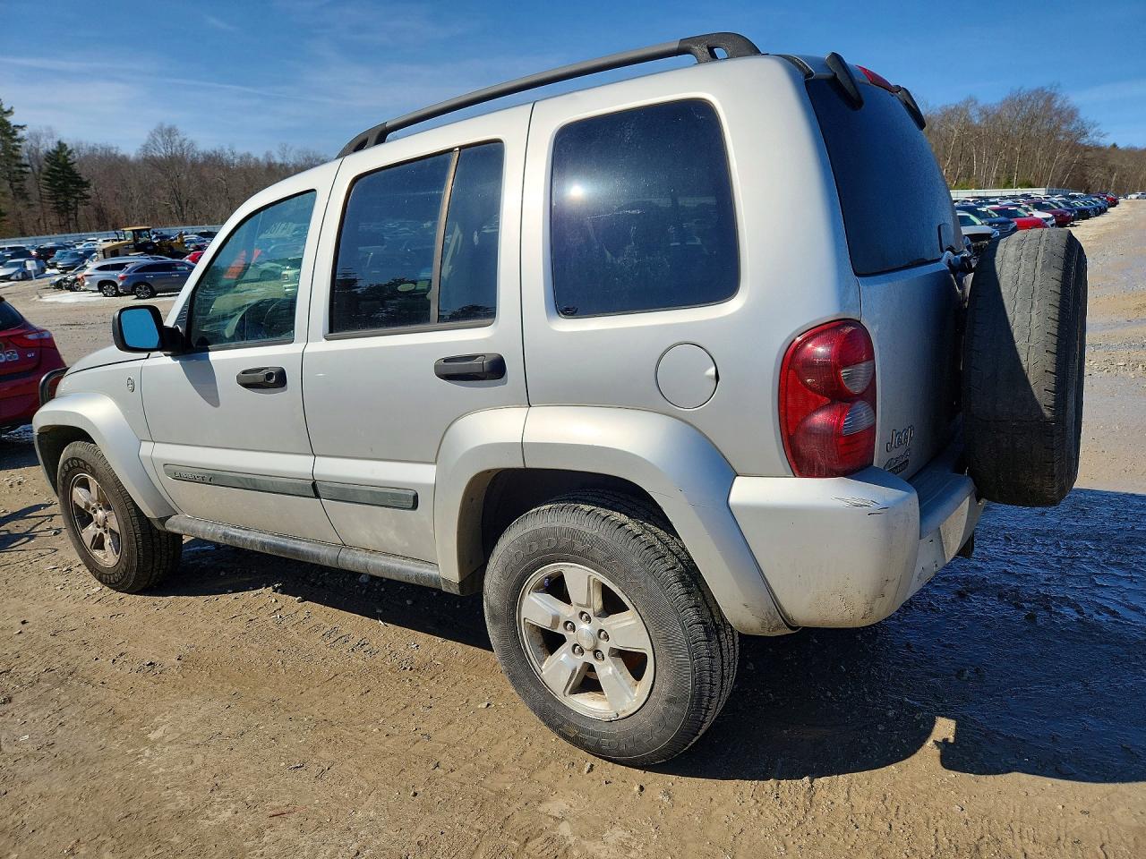 2005 JEEP LIBERTY