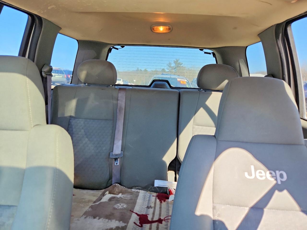 2005 JEEP LIBERTY