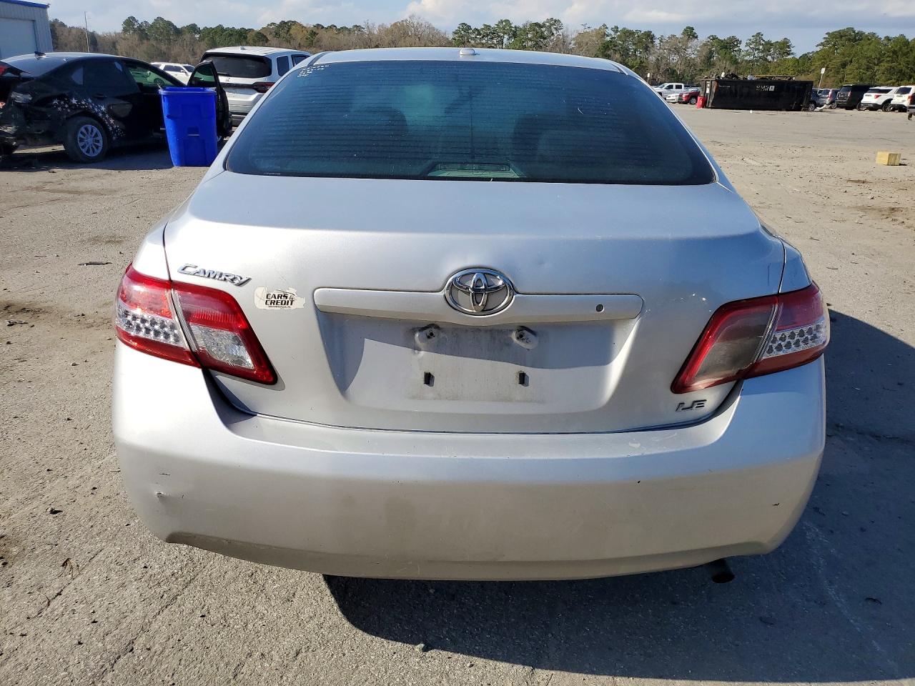 2011 TOYOTA CAMRY