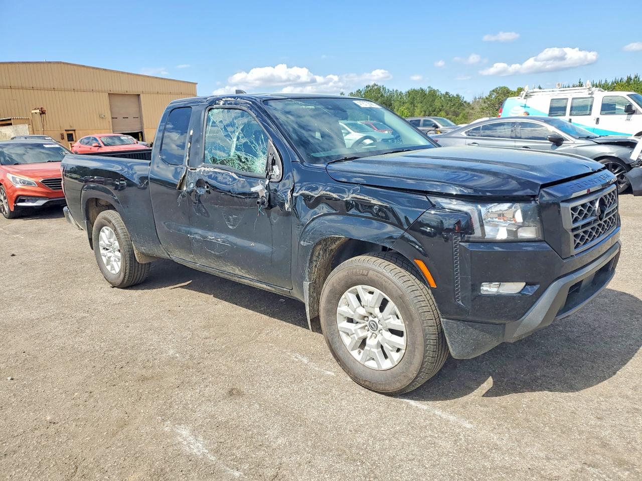 2024 NISSAN FRONTIER