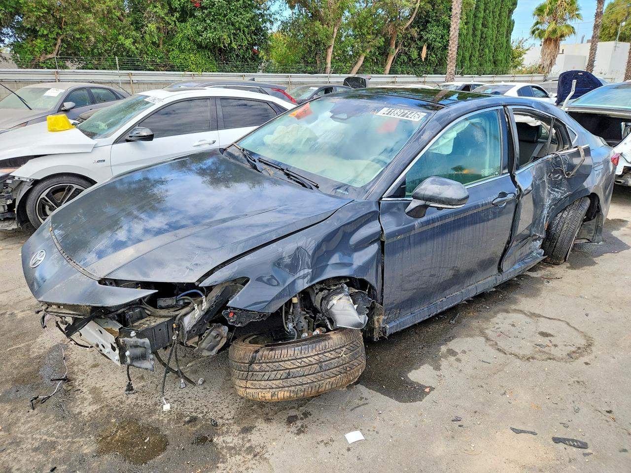 2025 TOYOTA CAMRY