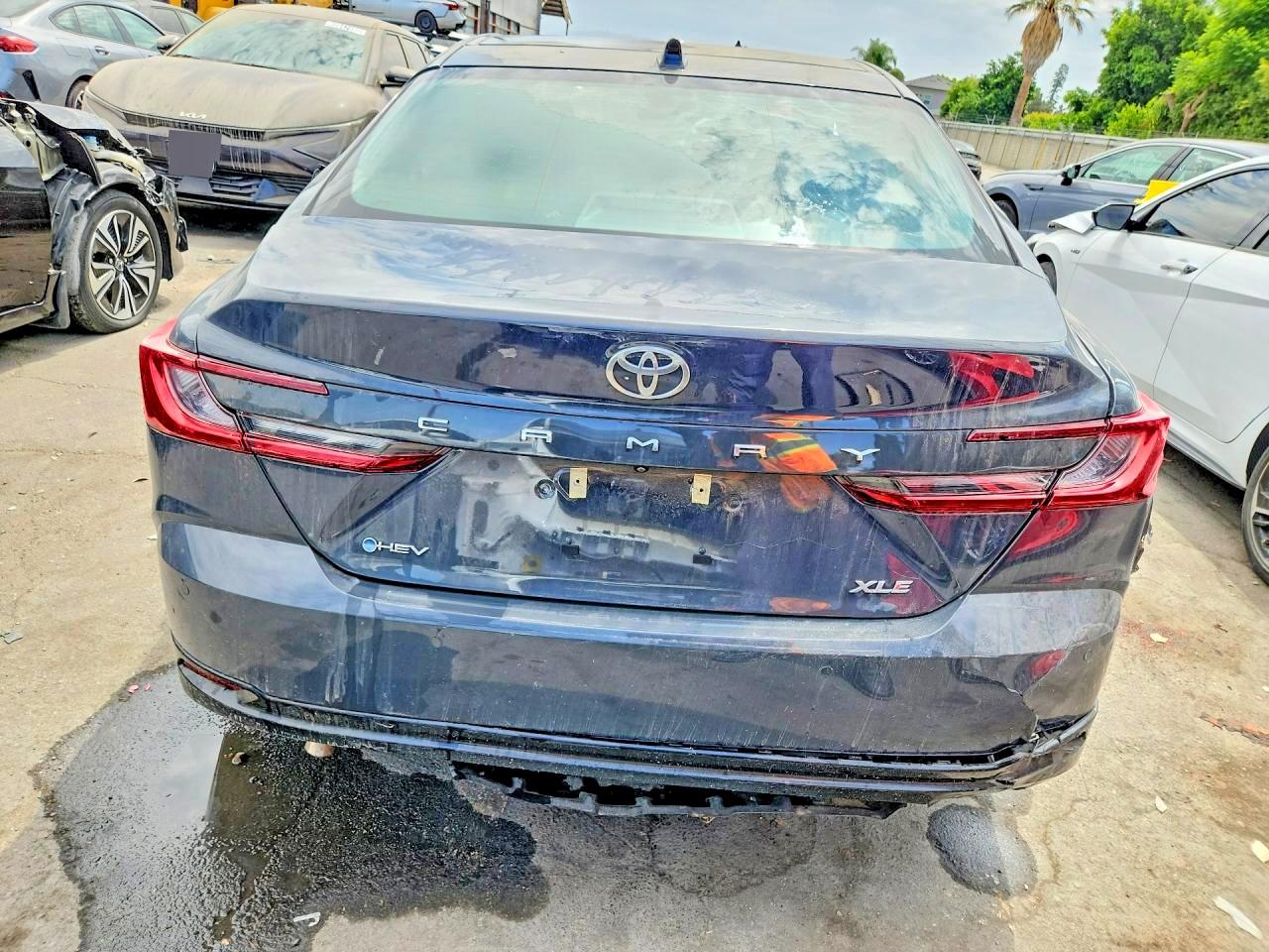 2025 TOYOTA CAMRY
