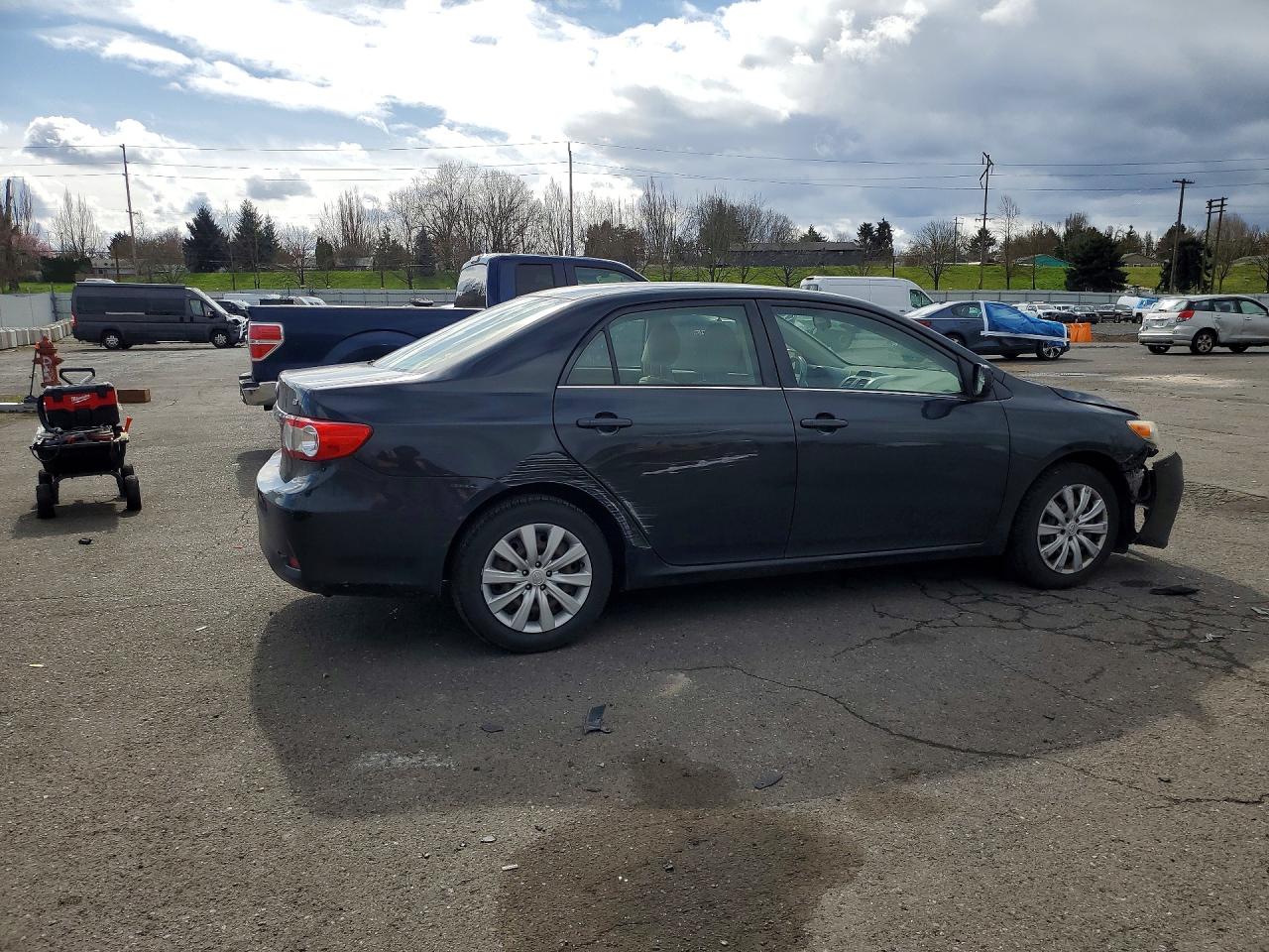 2013 TOYOTA COROLLA