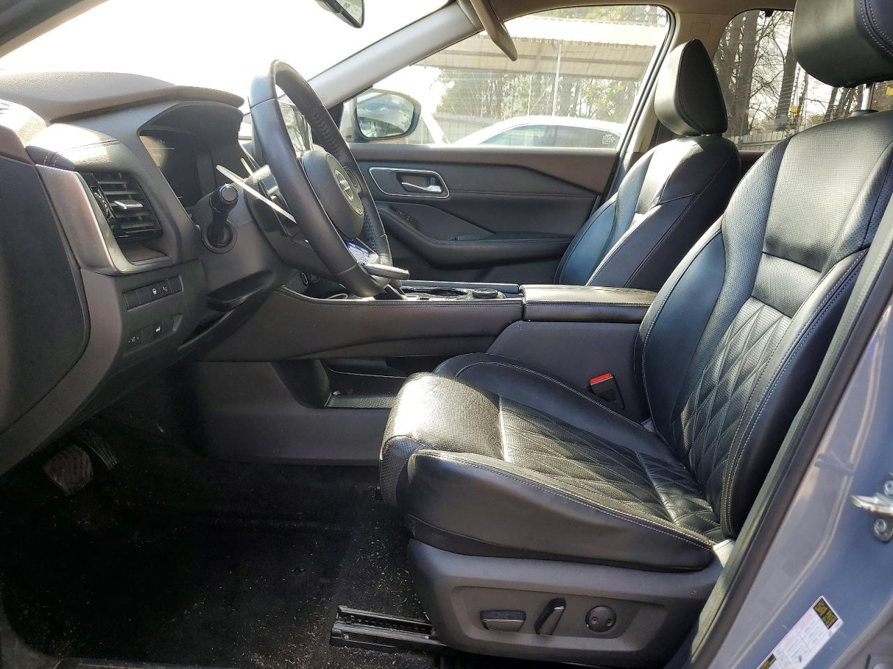 2021 NISSAN ROGUE