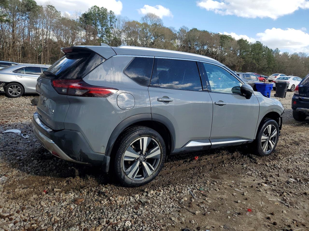 2021 NISSAN ROGUE