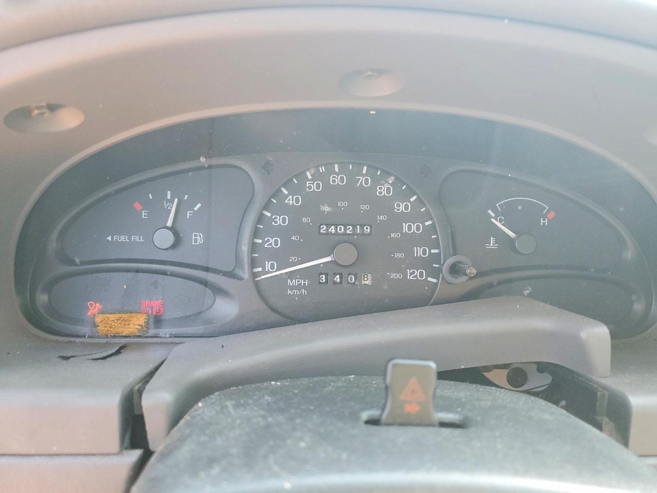 1998 FORD ESCORT
