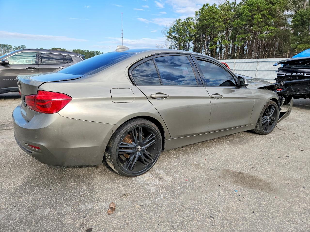 2016 BMW 328