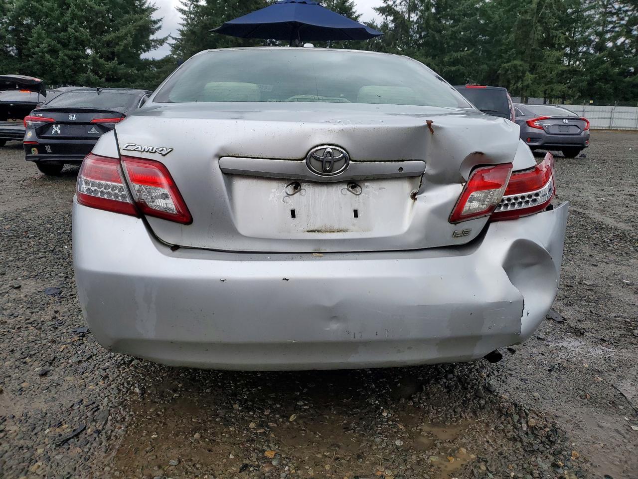 2011 TOYOTA CAMRY