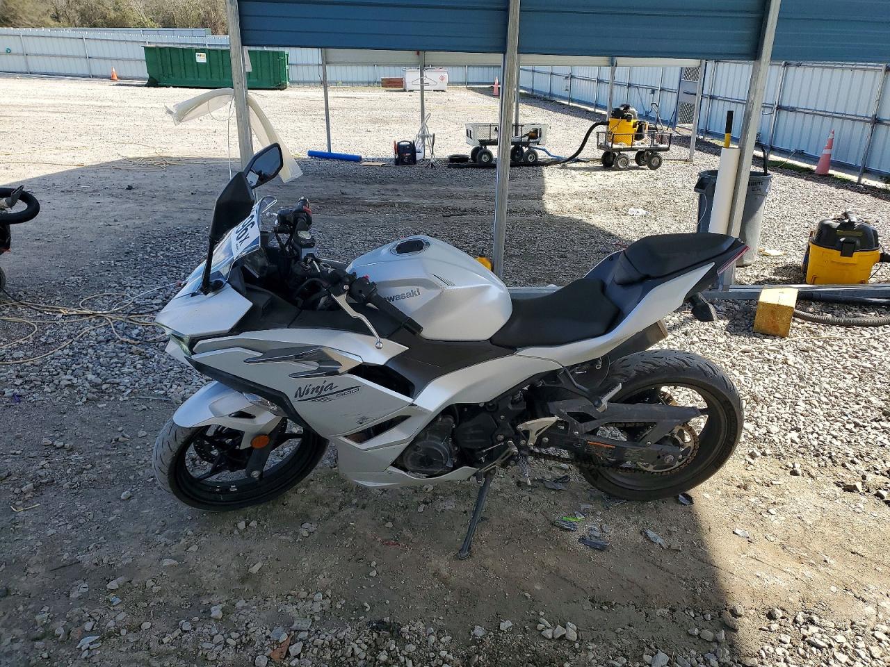 2025 KAWASAKI EX
