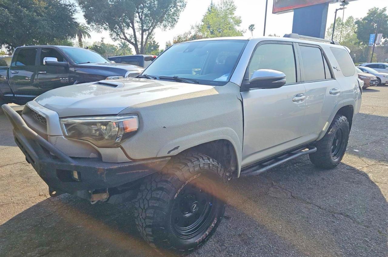 2020 TOYOTA 4RUNNER