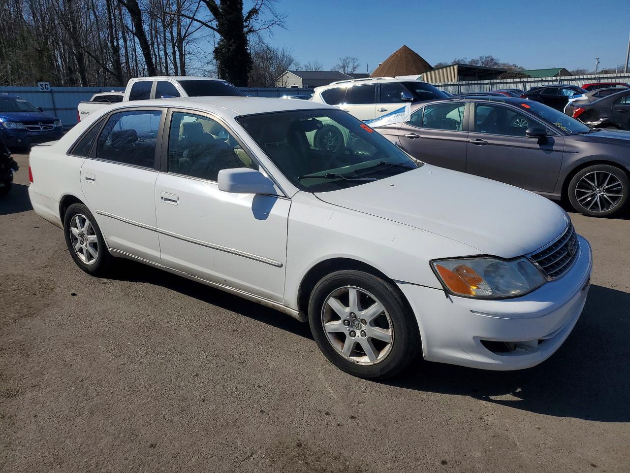 2003 TOYOTA AVALON