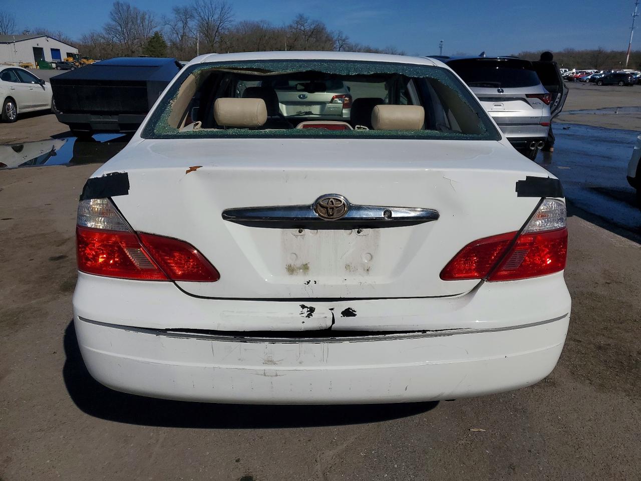 2003 TOYOTA AVALON