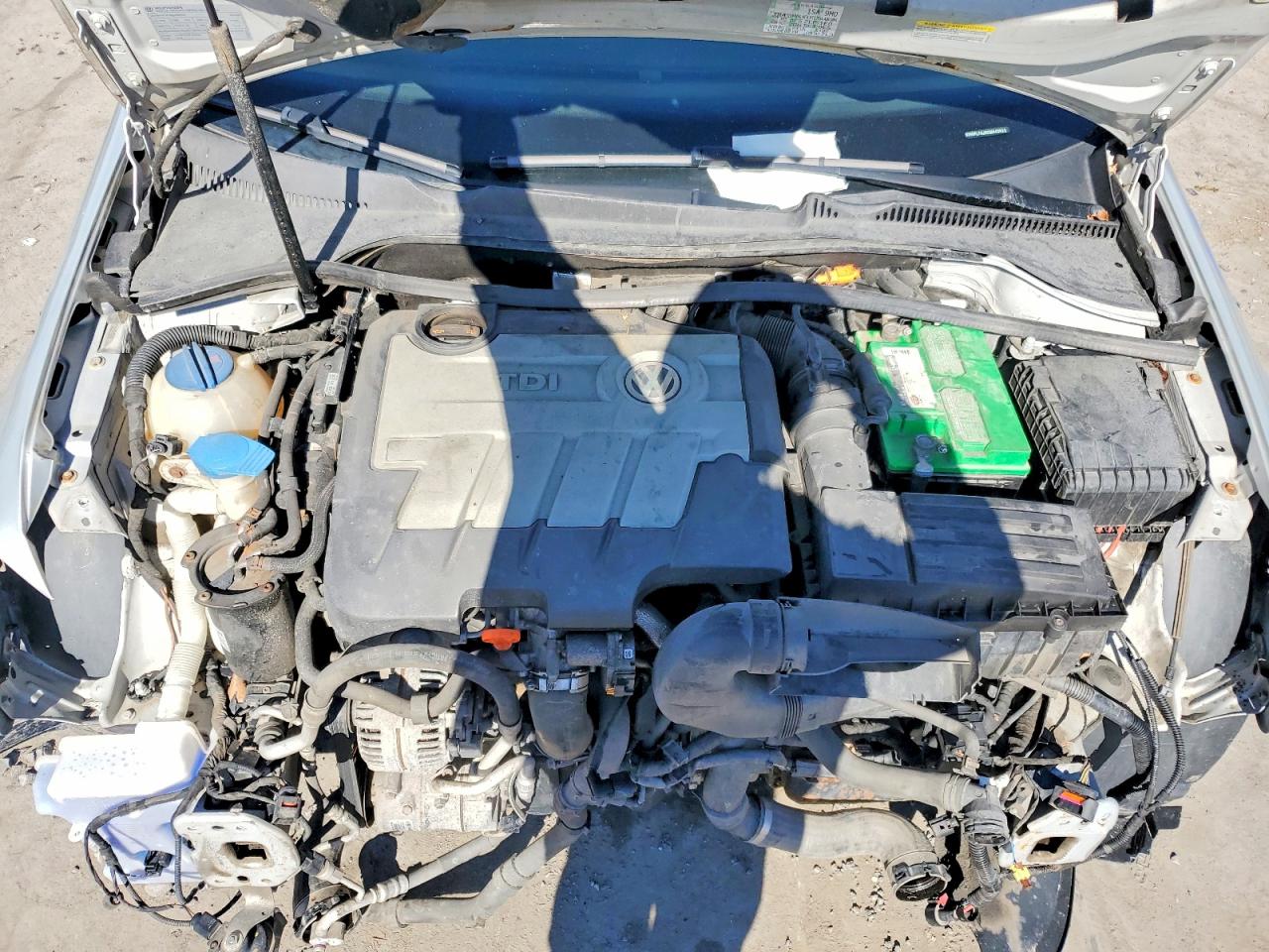 2012 VOLKSWAGEN JETTA