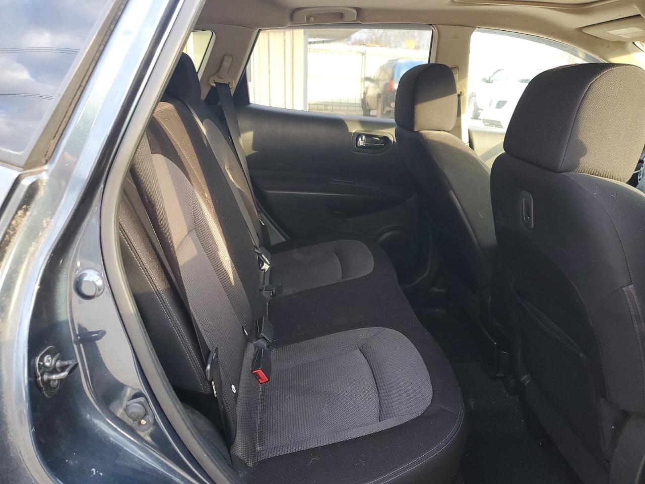2013 NISSAN ROGUE