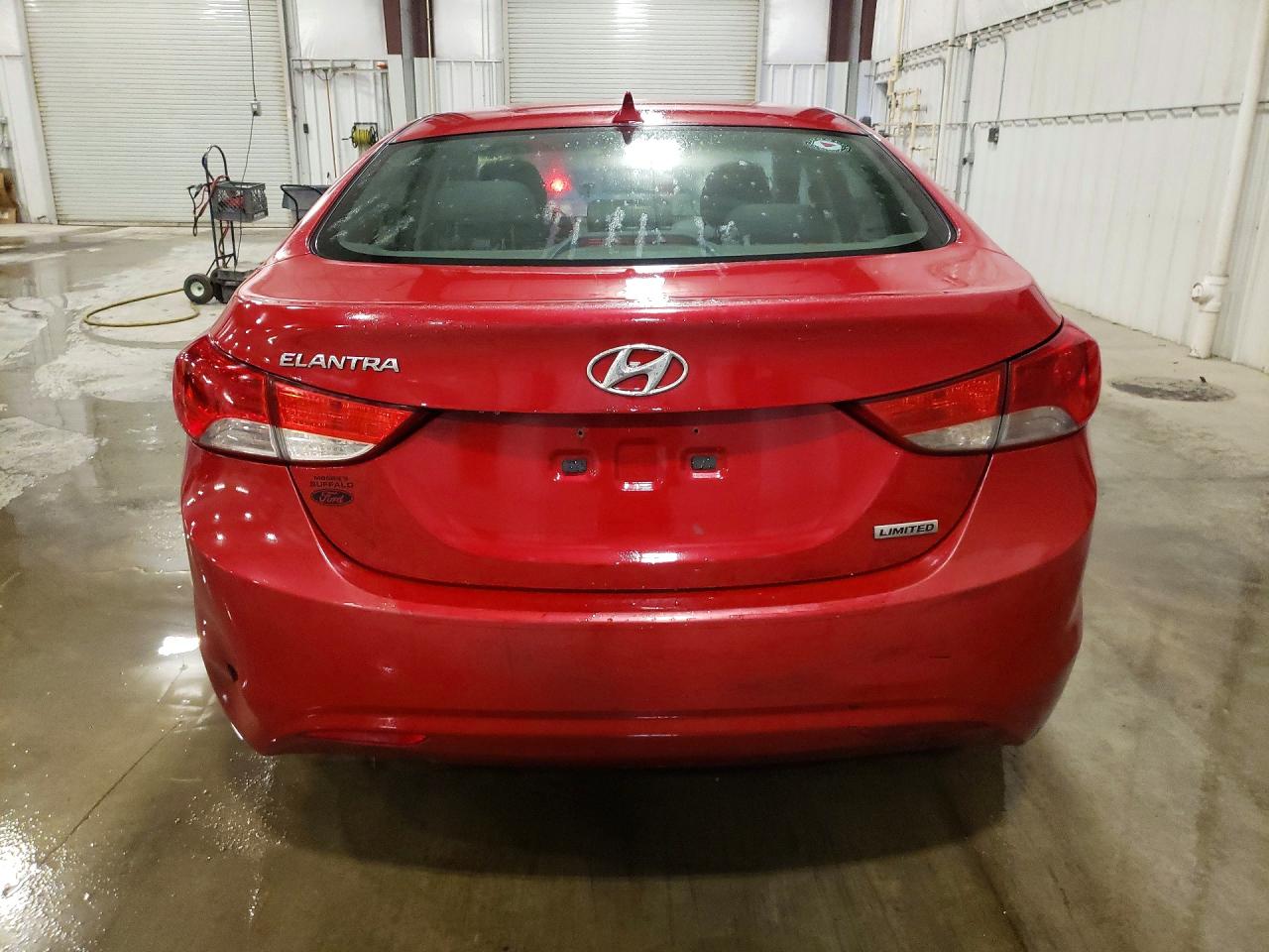 2013 HYUN ELANTRA